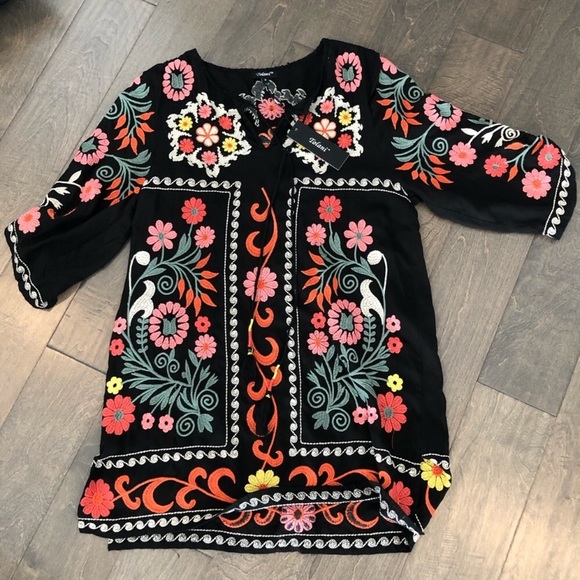 Tolani Embroidered Tunic - Picture 2 of 5